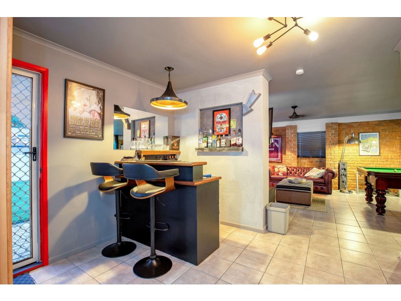 34 Pelican Parade, Jacobs Well QLD 4208