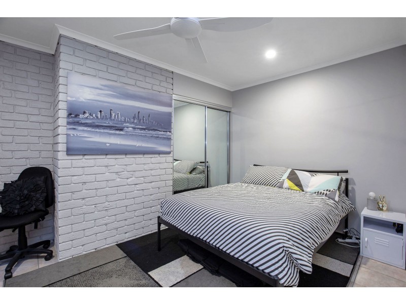 34 Pelican Parade, Jacobs Well QLD 4208