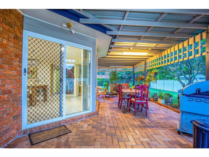 34 Pelican Parade, Jacobs Well QLD 4208