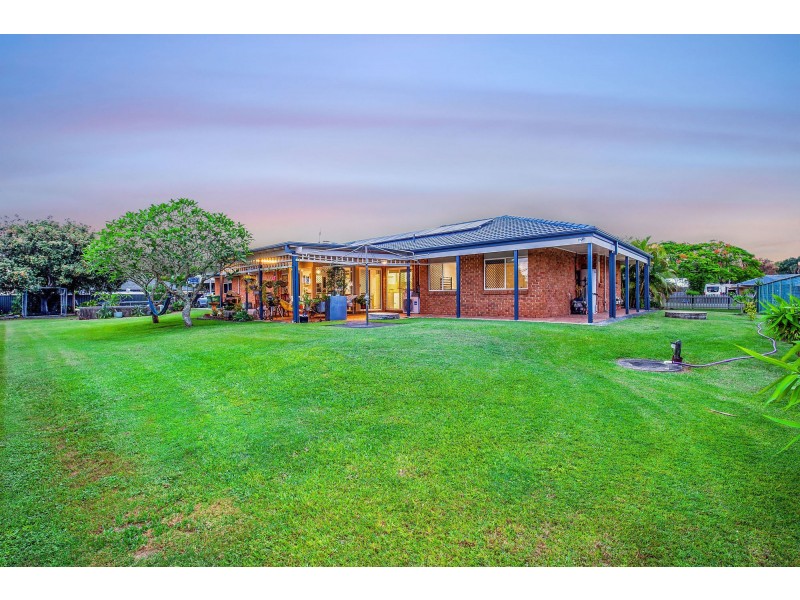 34 Pelican Parade, Jacobs Well QLD 4208
