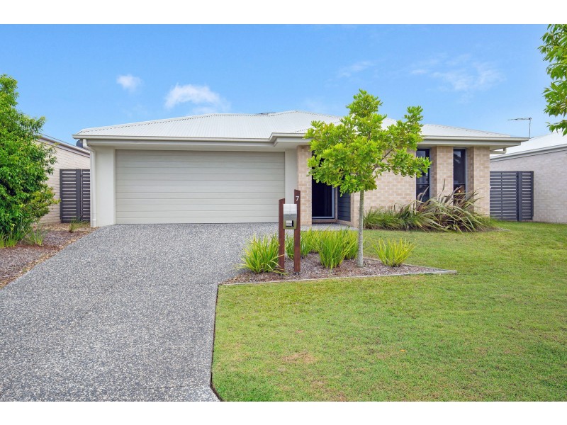 7 Blue Bay Street, Jacobs Well QLD 4208