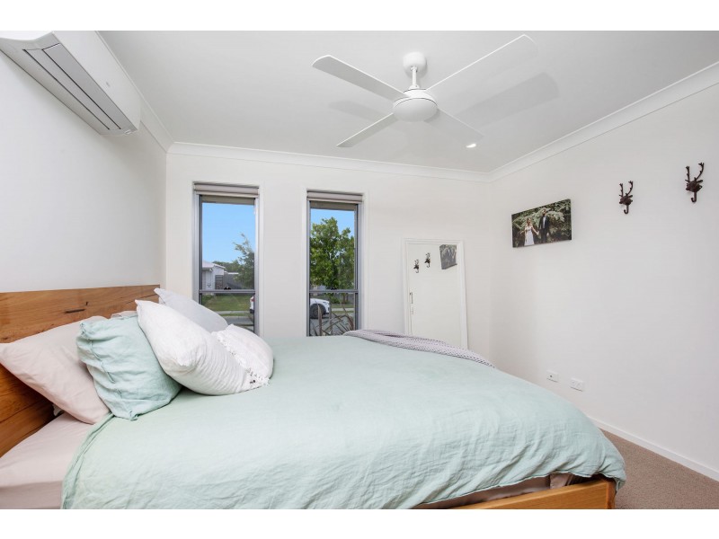 7 Blue Bay Street, Jacobs Well QLD 4208