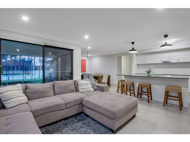 25 Corbould Court, Jacobs Well QLD 4208