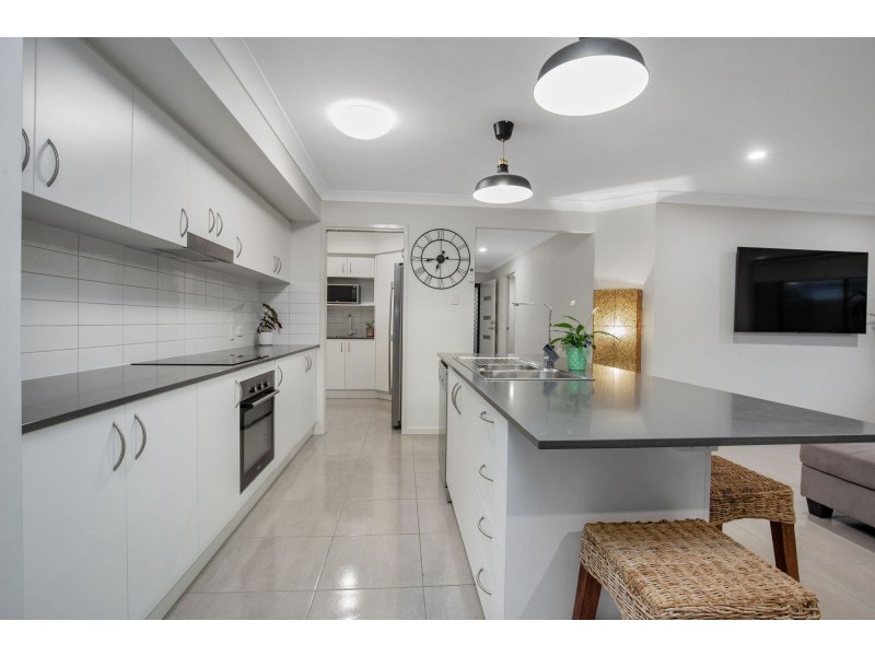 25 Corbould Court, Jacobs Well QLD 4208