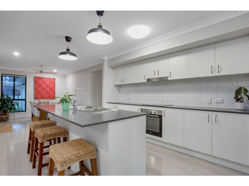 25 Corbould Court, Jacobs Well QLD 4208