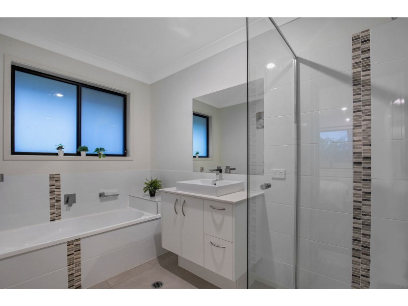 25 Corbould Court, Jacobs Well QLD 4208