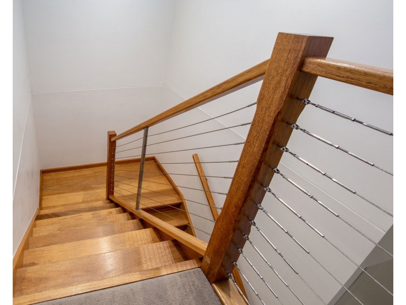 33 Marina Parade, Jacobs Well QLD 4208