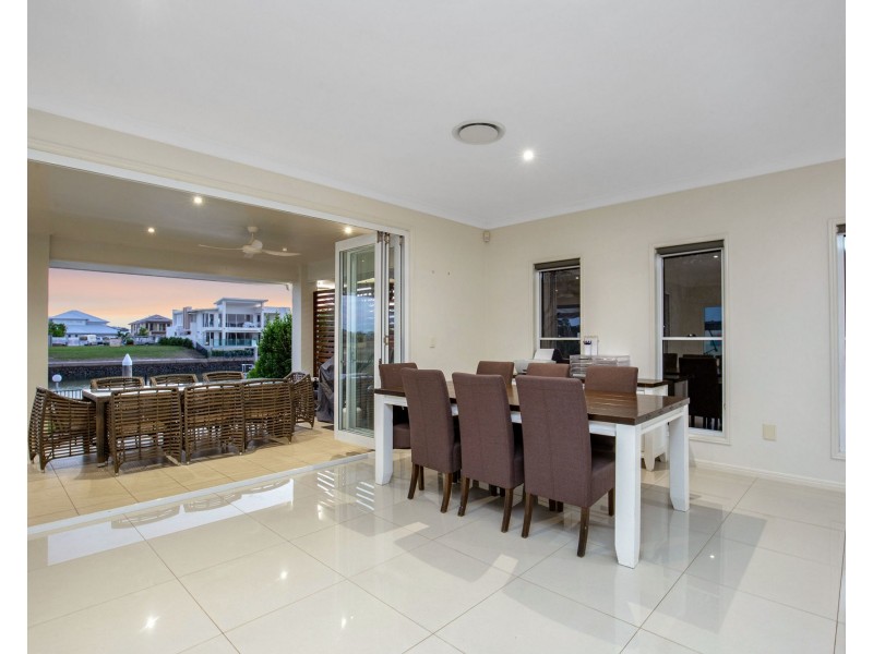 33 Marina Parade, Jacobs Well QLD 4208