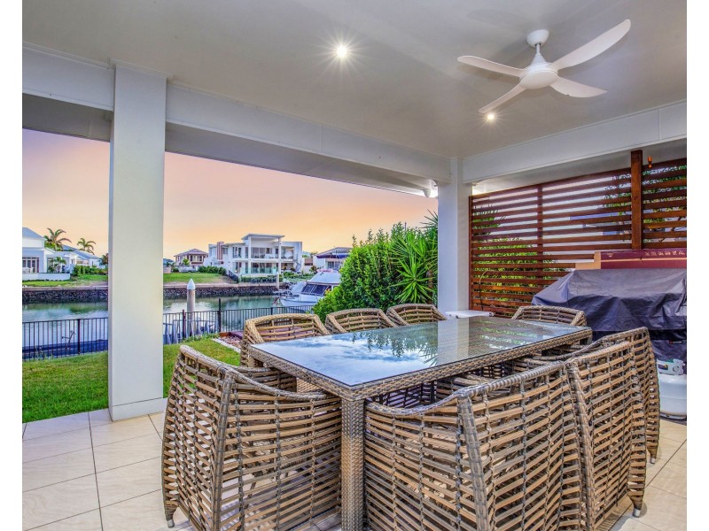 33 Marina Parade, Jacobs Well QLD 4208