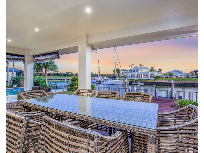 33 Marina Parade, Jacobs Well QLD 4208