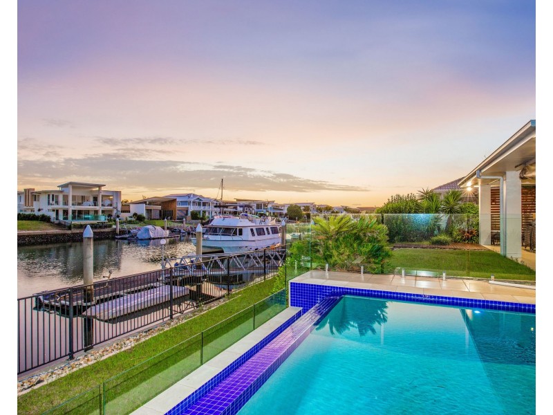 33 Marina Parade, Jacobs Well QLD 4208