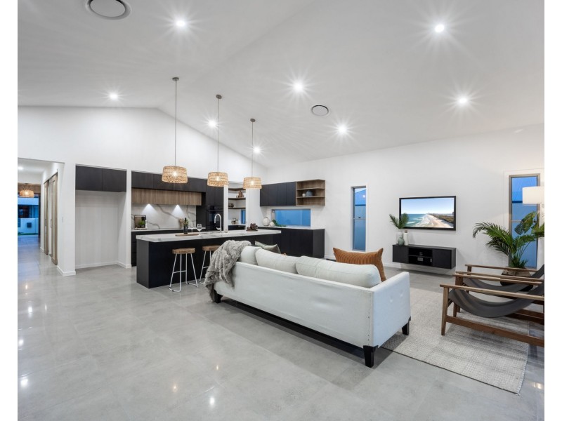 10 Frangipani Court, Jacobs Well QLD 4208
