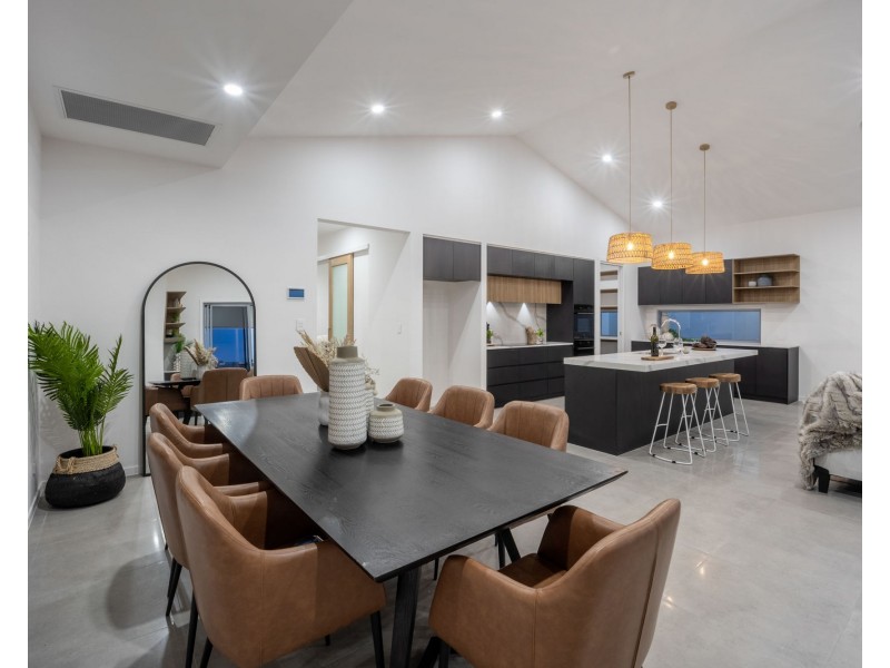 10 Frangipani Court, Jacobs Well QLD 4208