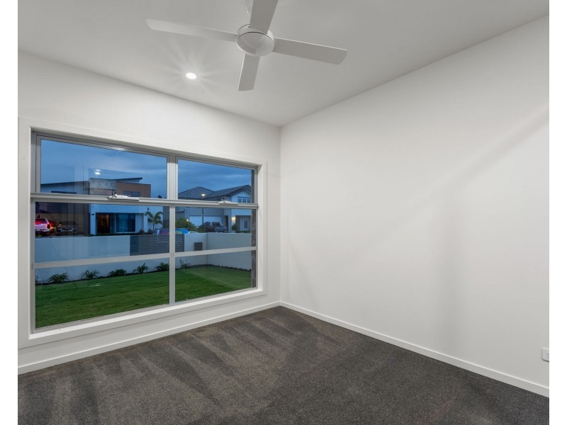 10 Frangipani Court, Jacobs Well QLD 4208