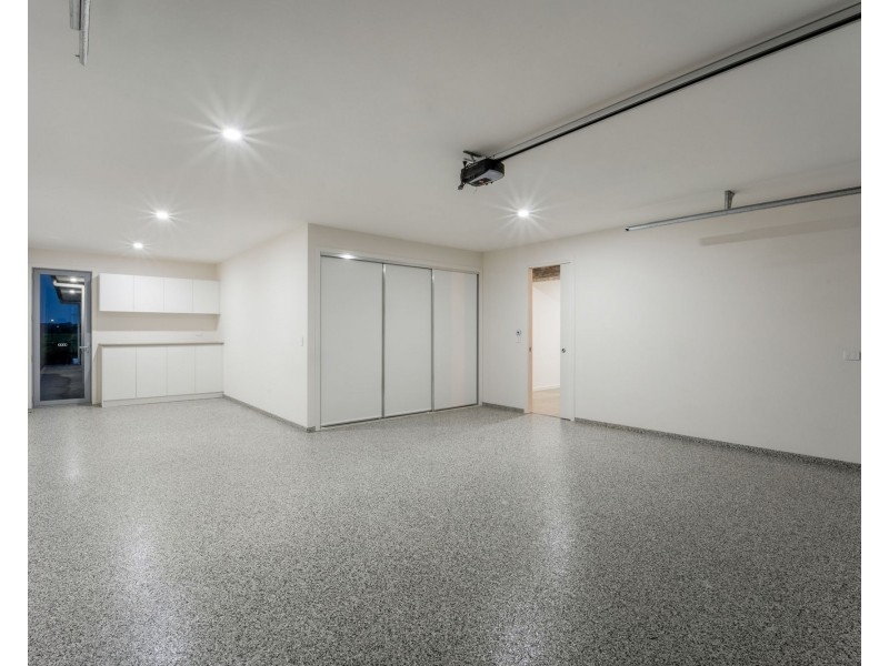10 Frangipani Court, Jacobs Well QLD 4208