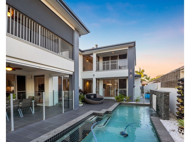 7 Marina Parade, Jacobs Well QLD 4208