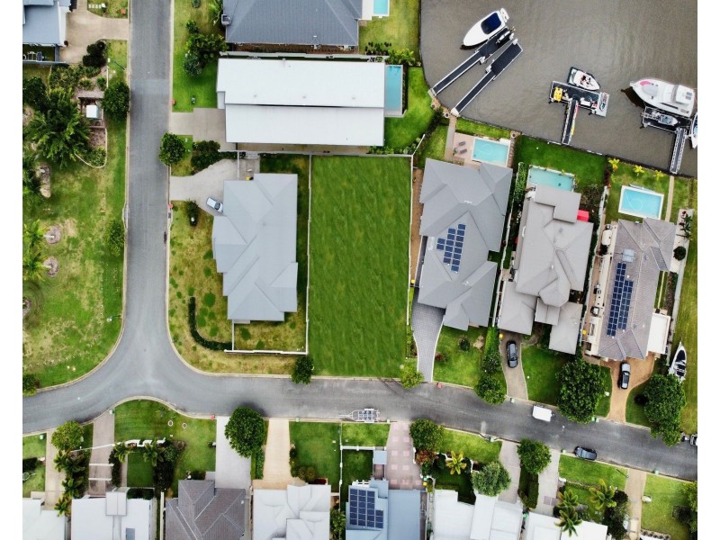 4 Windward Place, Jacobs Well QLD 4208