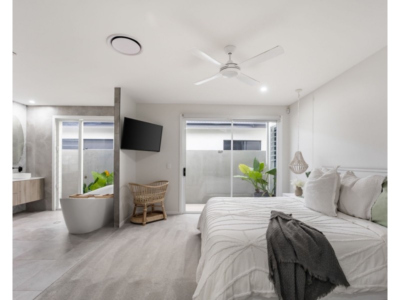 255 Harbour Boulevard, Jacobs Well QLD 4208