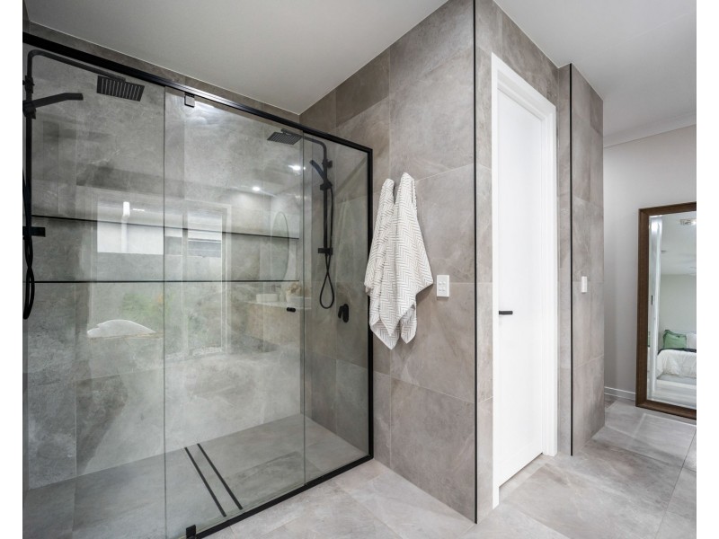 255 Harbour Boulevard, Jacobs Well QLD 4208