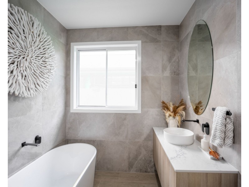 255 Harbour Boulevard, Jacobs Well QLD 4208