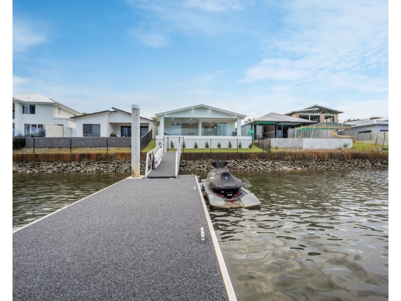 255 Harbour Boulevard, Jacobs Well QLD 4208