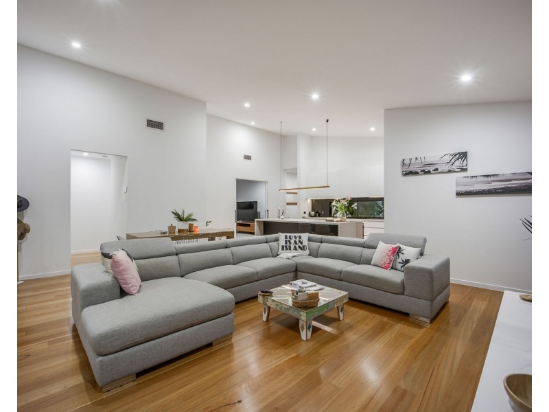 47 Poinciana Place, Jacobs Well QLD 4208