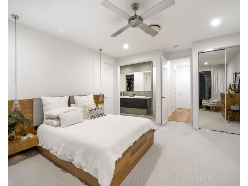 47 Poinciana Place, Jacobs Well QLD 4208