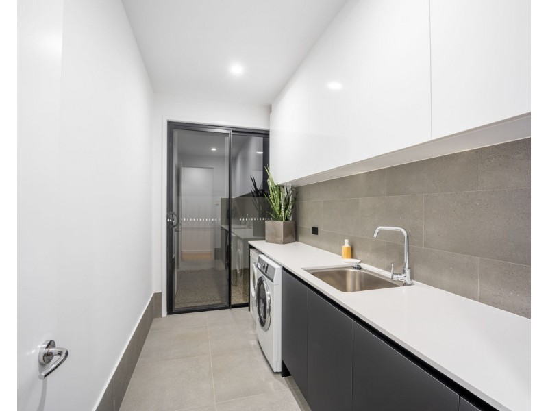 47 Poinciana Place, Jacobs Well QLD 4208