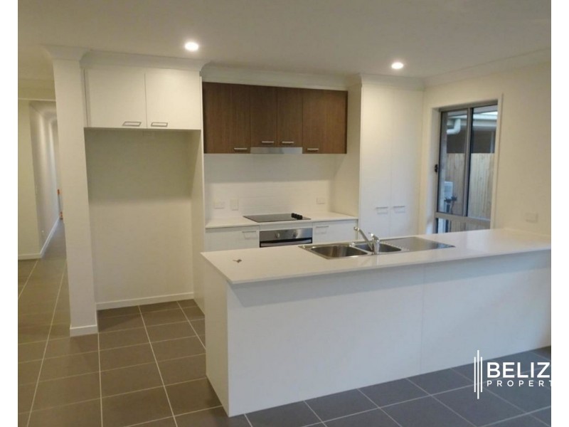 7 Helmore Road, Jacobs Well QLD 4208