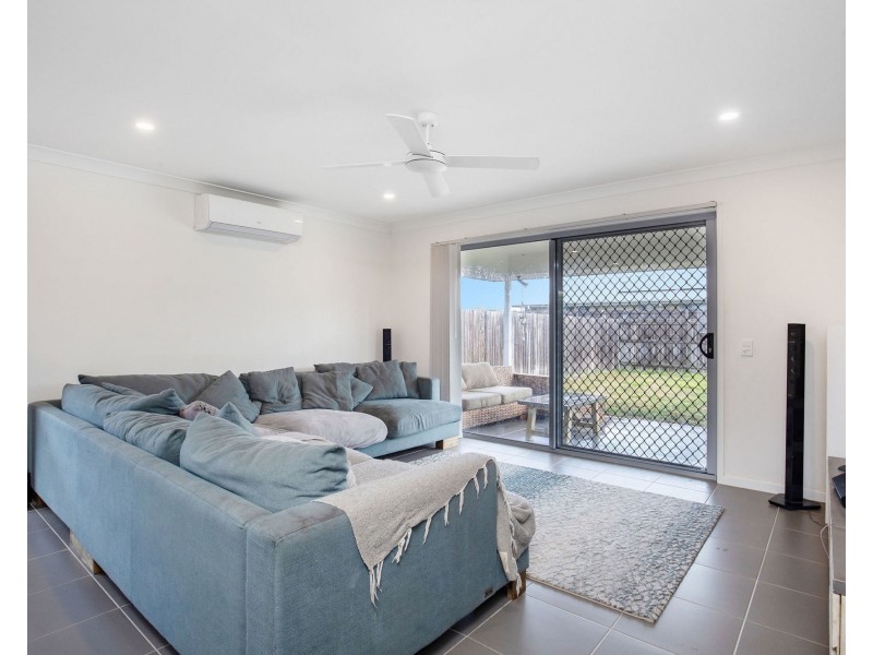 7 Helmore Road, Jacobs Well QLD 4208