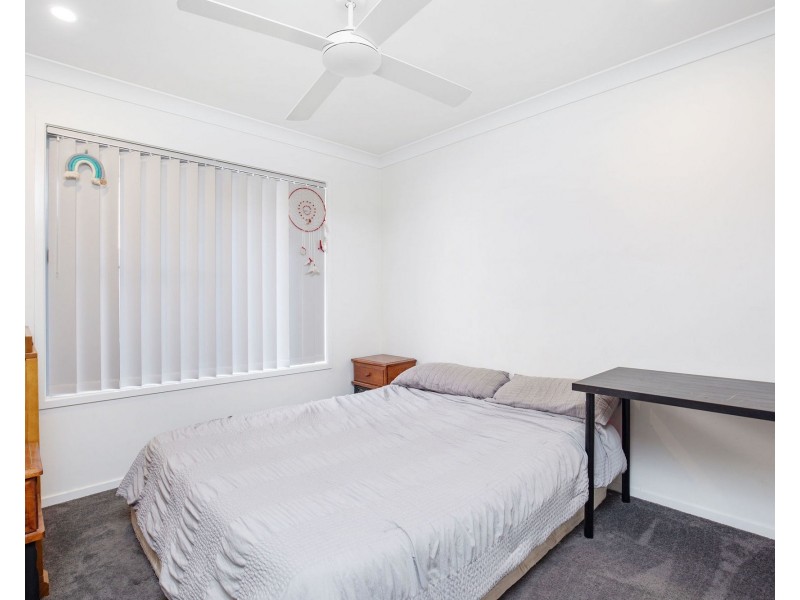 7 Helmore Road, Jacobs Well QLD 4208