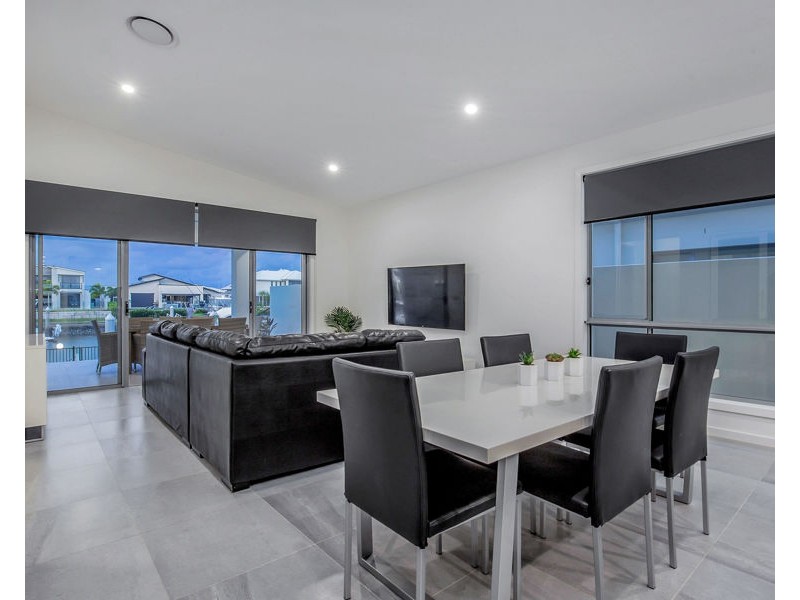 22 Paradise Parade, Jacobs Well QLD 4208