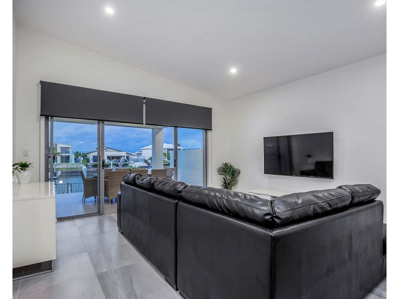 22 Paradise Parade, Jacobs Well QLD 4208
