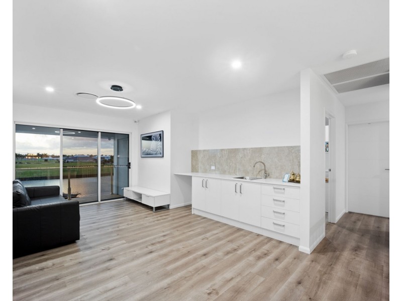 19 Frangipani Court, Jacobs Well QLD 4208