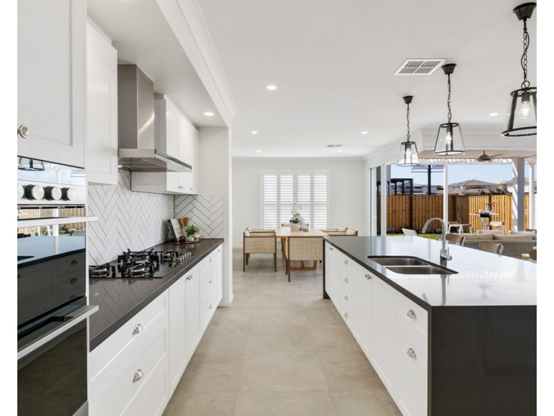 147 Splendour Circuit, Rochedale QLD 4123