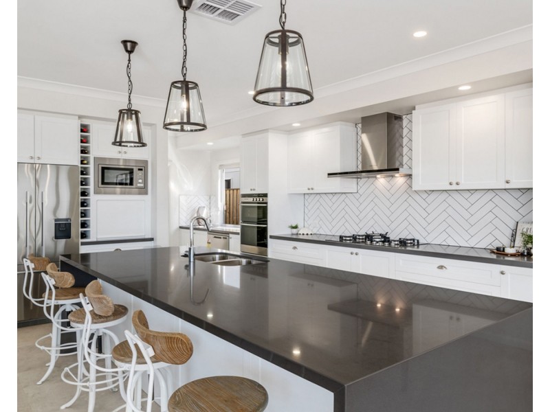 147 Splendour Circuit, Rochedale QLD 4123