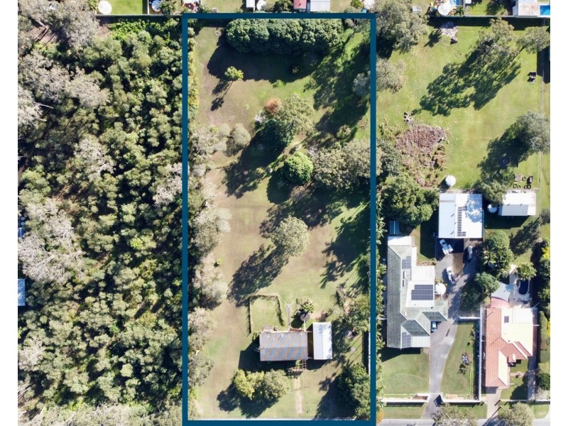 16 Pelican Parade, Jacobs Well QLD 4208