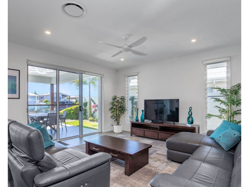 32 Poinciana Place, Jacobs Well QLD 4208