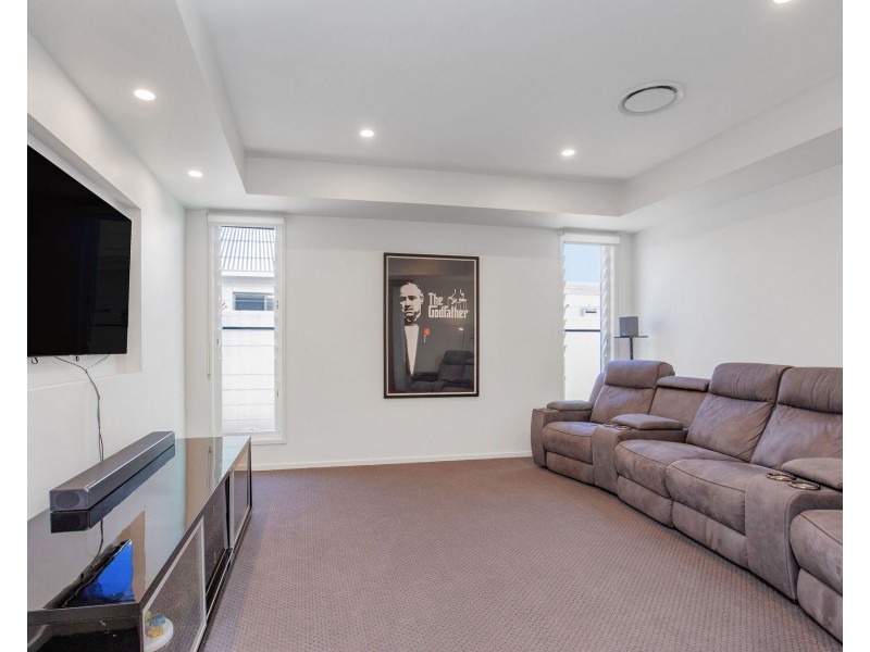 32 Poinciana Place, Jacobs Well QLD 4208
