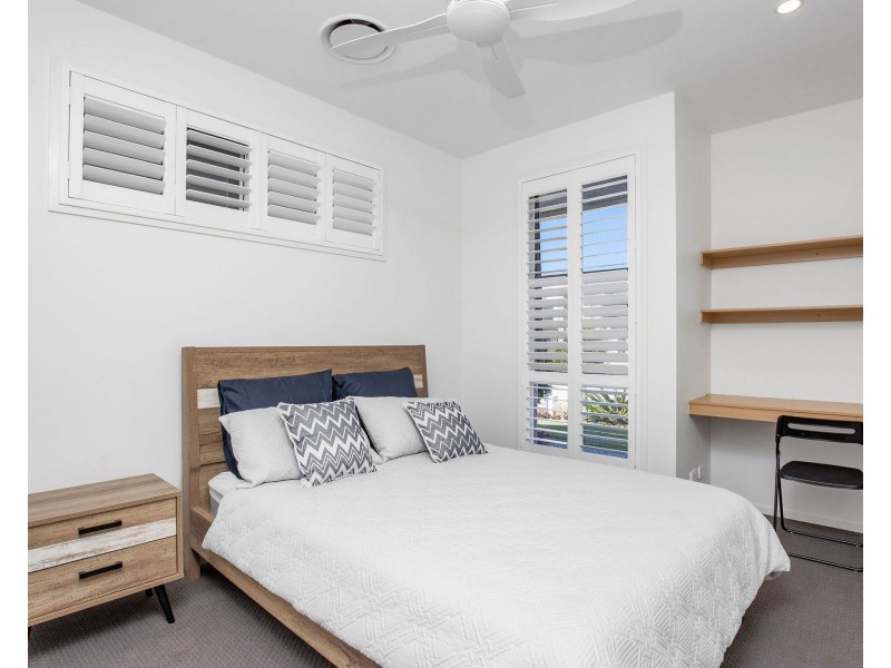 32 Poinciana Place, Jacobs Well QLD 4208