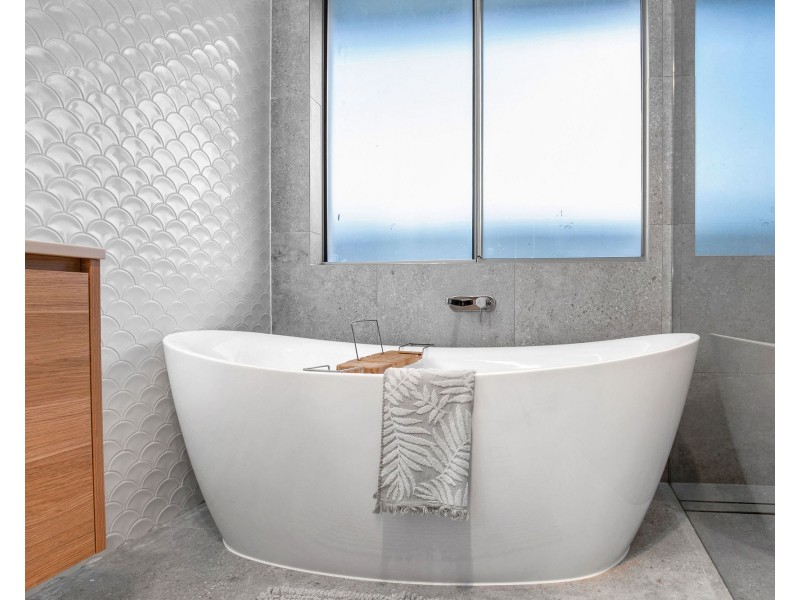 6 Frangipani Place, Jacobs Well QLD 4208