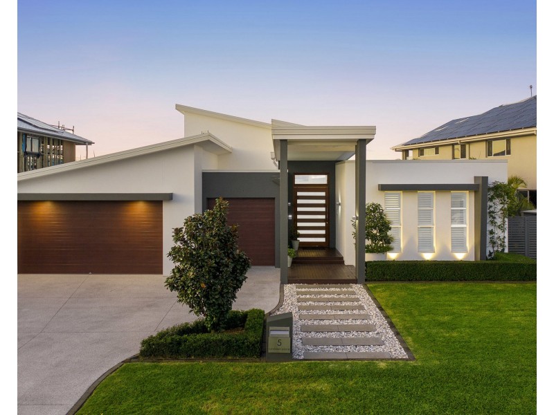 5 Sundown Place, Jacobs Well QLD 4208