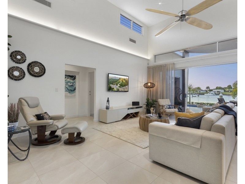 5 Sundown Place, Jacobs Well QLD 4208