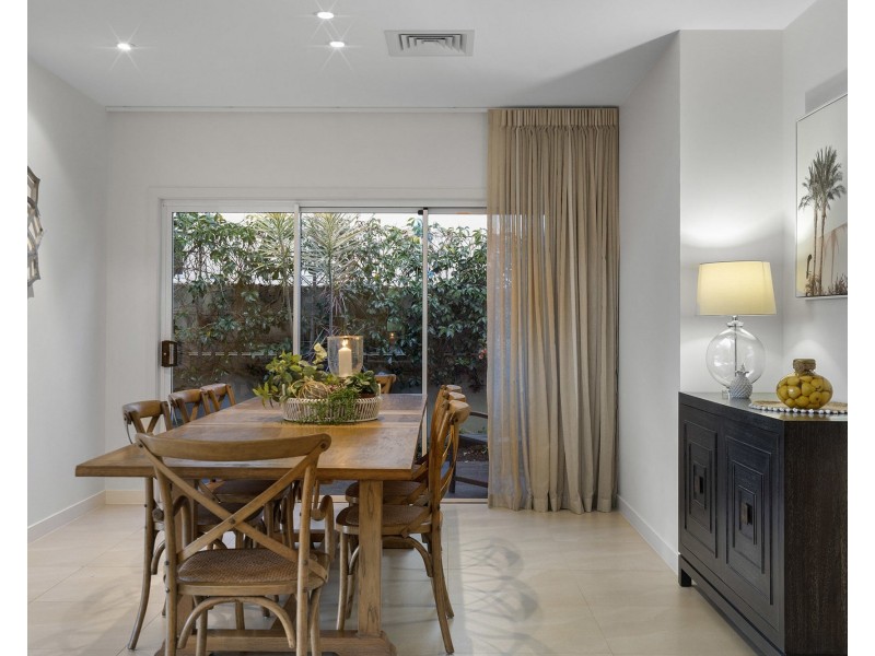 5 Sundown Place, Jacobs Well QLD 4208