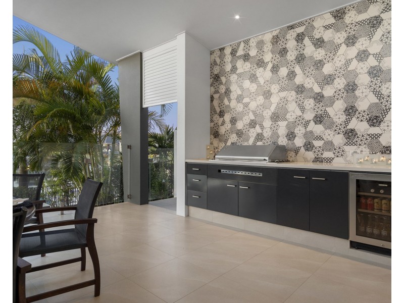 5 Sundown Place, Jacobs Well QLD 4208