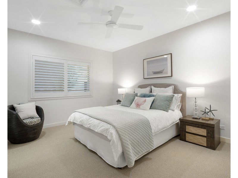 5 Sundown Place, Jacobs Well QLD 4208