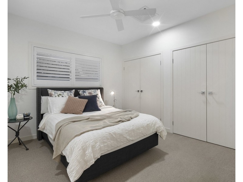 5 Sundown Place, Jacobs Well QLD 4208