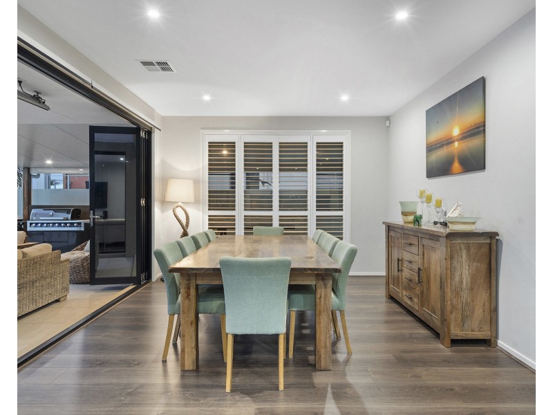 19 Sunset Place, Jacobs Well QLD 4208