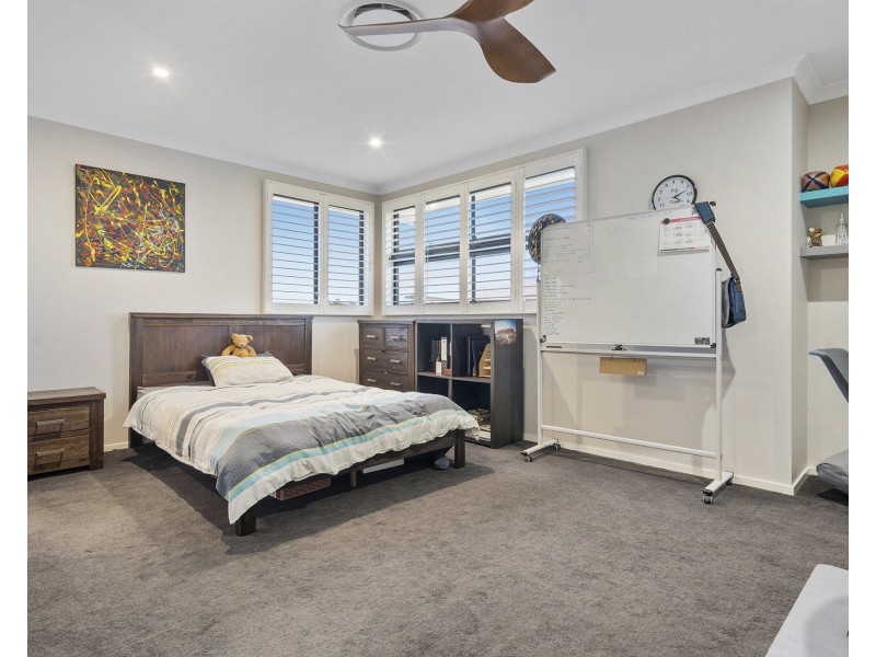 19 Sunset Place, Jacobs Well QLD 4208