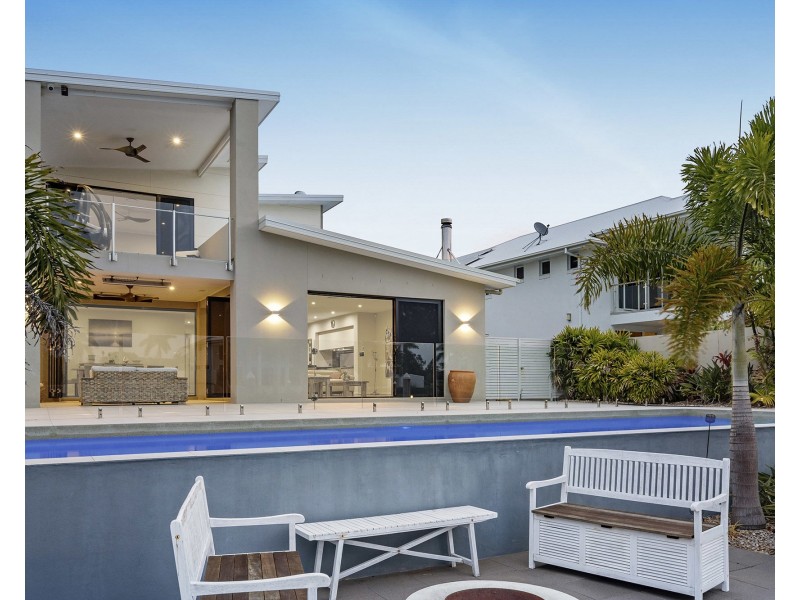 19 Sunset Place, Jacobs Well QLD 4208